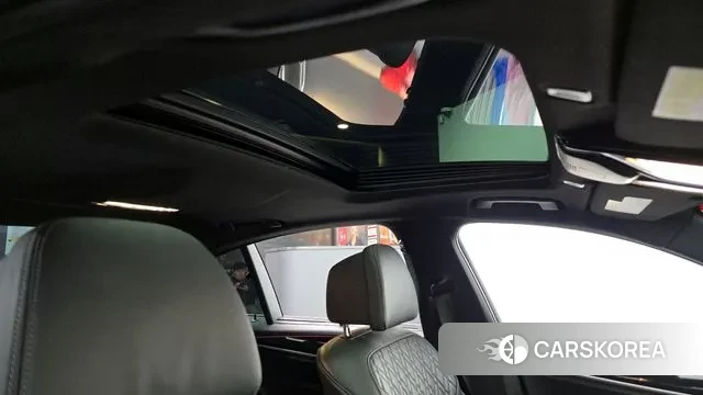 BMW 5 Series (G30) id 3469907 из Кореи 10