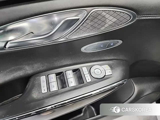 Genesis GV70 id 3518904 из Кореи 10