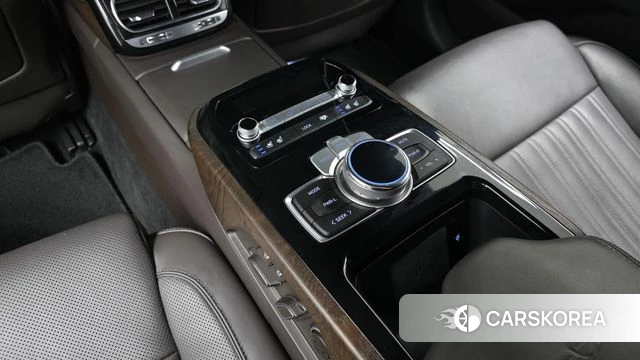 Genesis G90 id 4370692 из Кореи 10