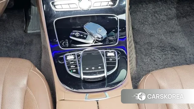 Mercedes-Benz E-Class W213 id 3439444 из Кореи 10