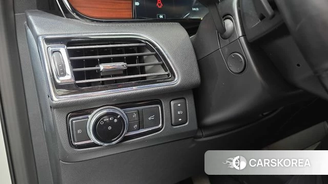 Lincoln Navigator 4th generation id 4464409 из Кореи 10