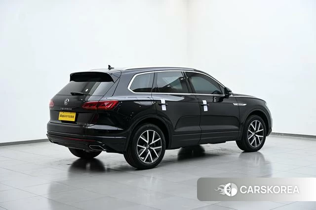 Volkswagen Touareg id 4275472 из Китая 10