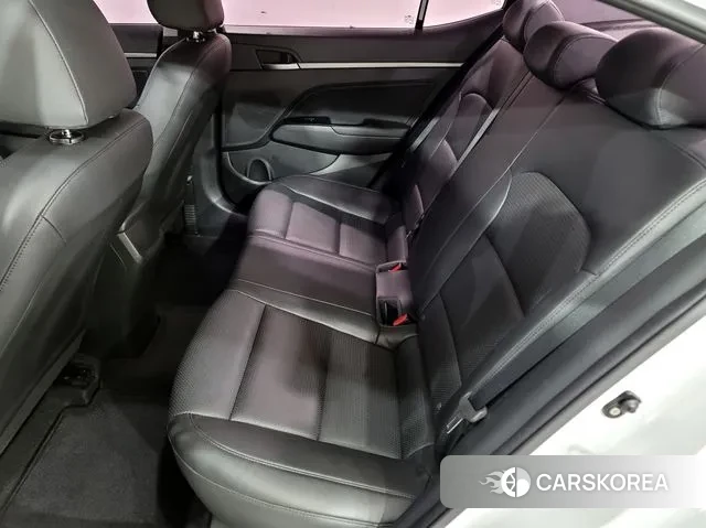 Hyundai Avante AD id 3636654 из Кореи 10