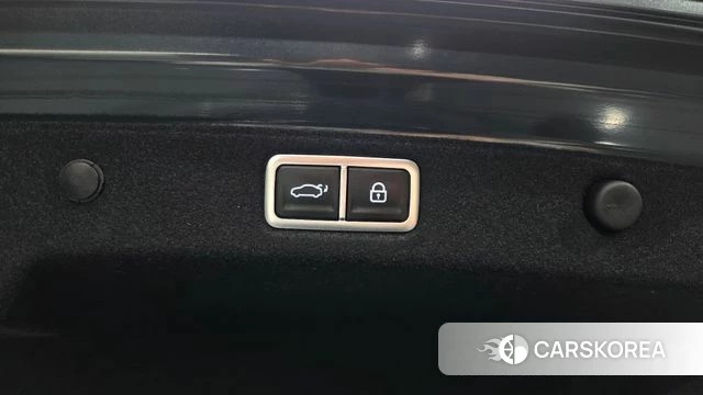 Hyundai Grandeur (GN7) id 3806037 из Кореи 10