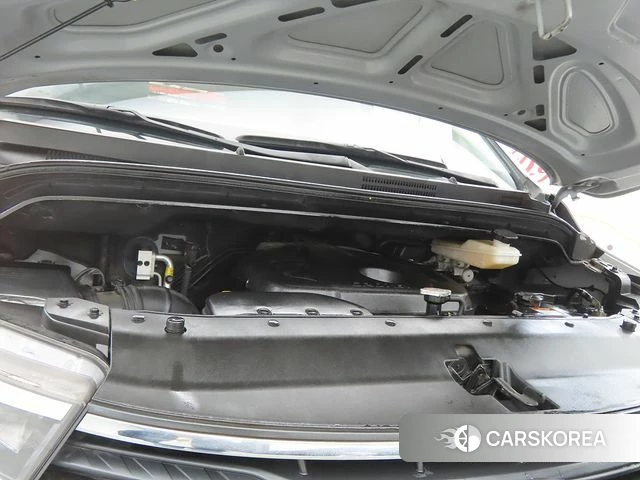 Hyundai The New Grand Starex id 3924374 из Кореи 10