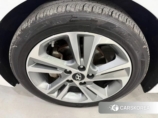 Hyundai Avante AD id 3737360 из Кореи 10