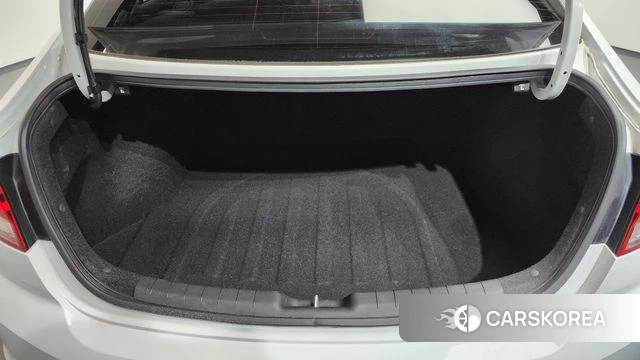 Hyundai The New Avante AD id 3955615 из Кореи 10