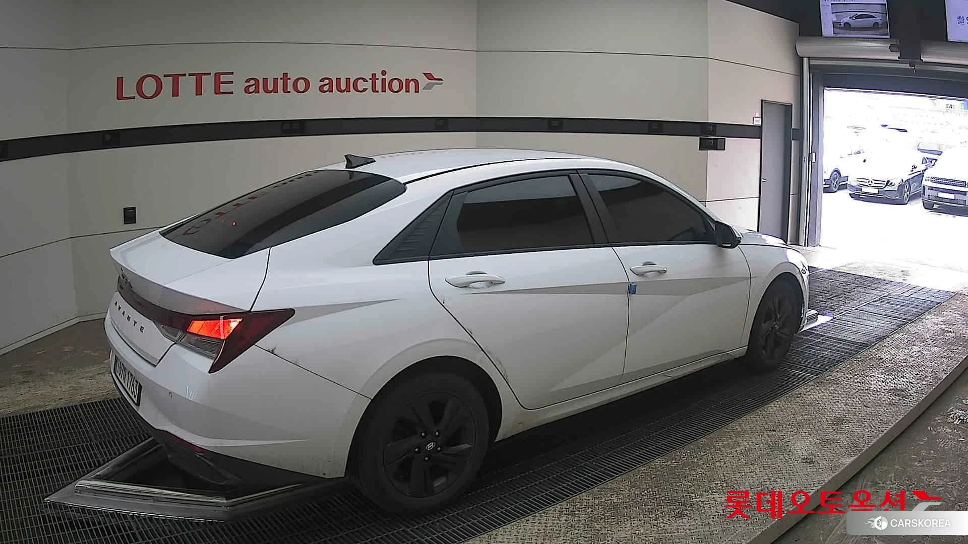 Hyundai Avante Hybrid id 3875687 из Кореи 10