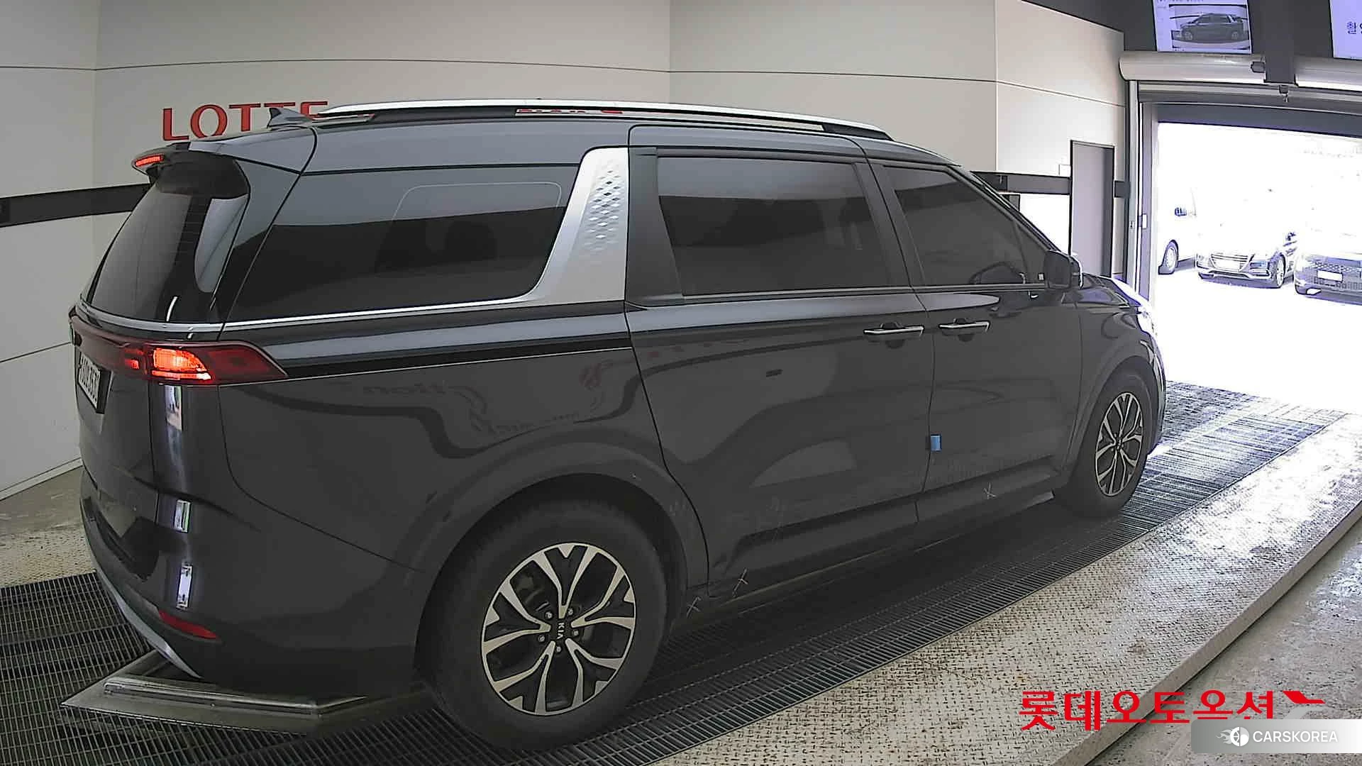 Kia Carnival id 4312625 из Кореи 10