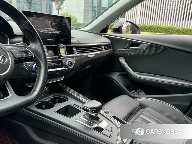 Audi A4L id 4290099 из Китая 10