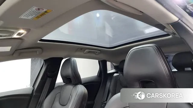 Volvo V40 id 3687644 из Кореи 10