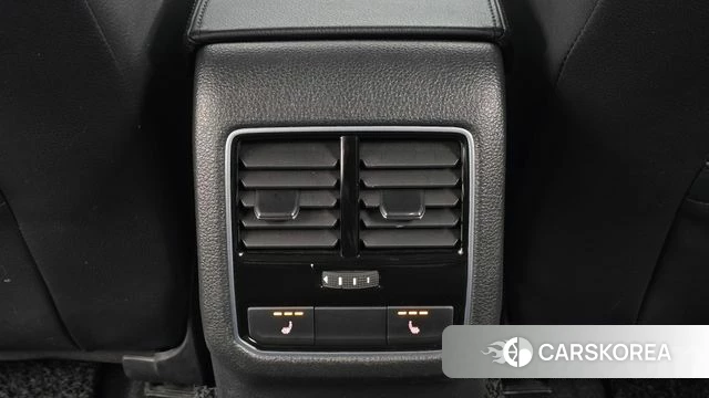 Volkswagen The New Passat id 4496798 из Кореи 10
