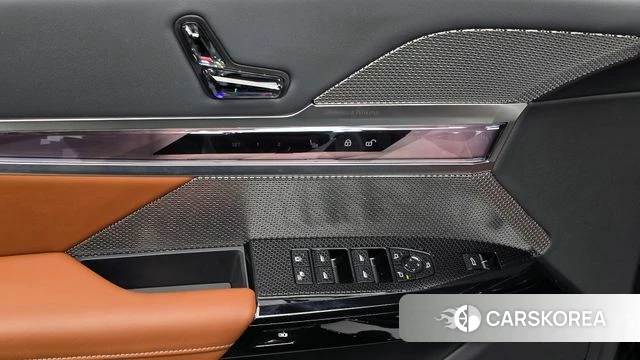 BMW 7 Series (G70) id 4353999 из Кореи 10