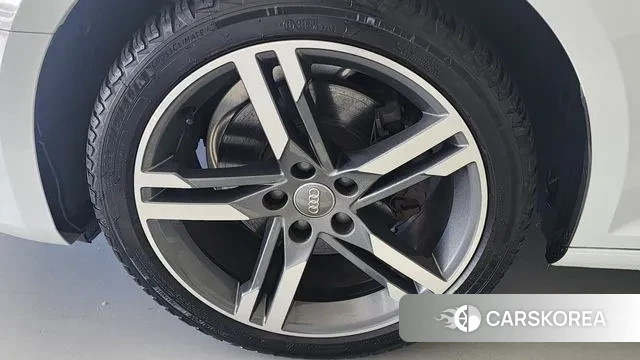 Audi A4 (B9) id 3248636 из Кореи 10