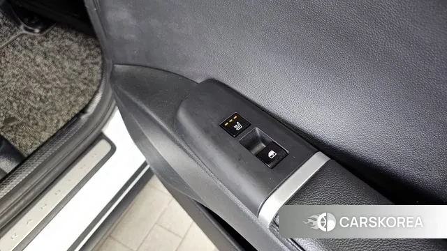 Hyundai Grandeur (GN7) id 3011230 из Кореи 10