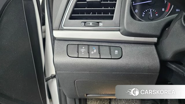 Hyundai Avante AD id 4732943 из Кореи 10