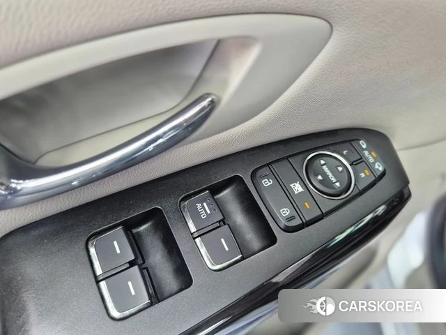 Kia The New Carnival id 3845531 из Кореи 10