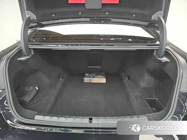 BMW 7 Series (G70) id 4395351 из Кореи 10