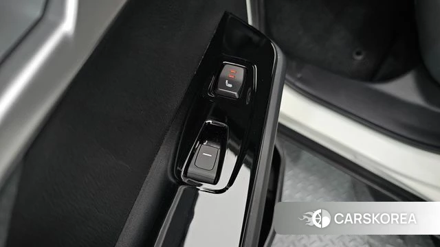 Ssangyong Torres EVX id 3876892 из Кореи 10