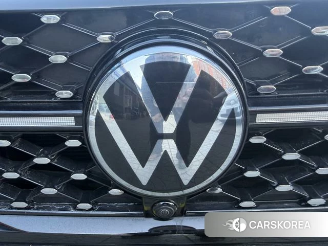 Volkswagen Passat id 4257760 из Китая 10