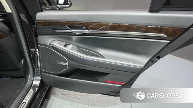 Genesis G90 id 4698623 из Кореи 10