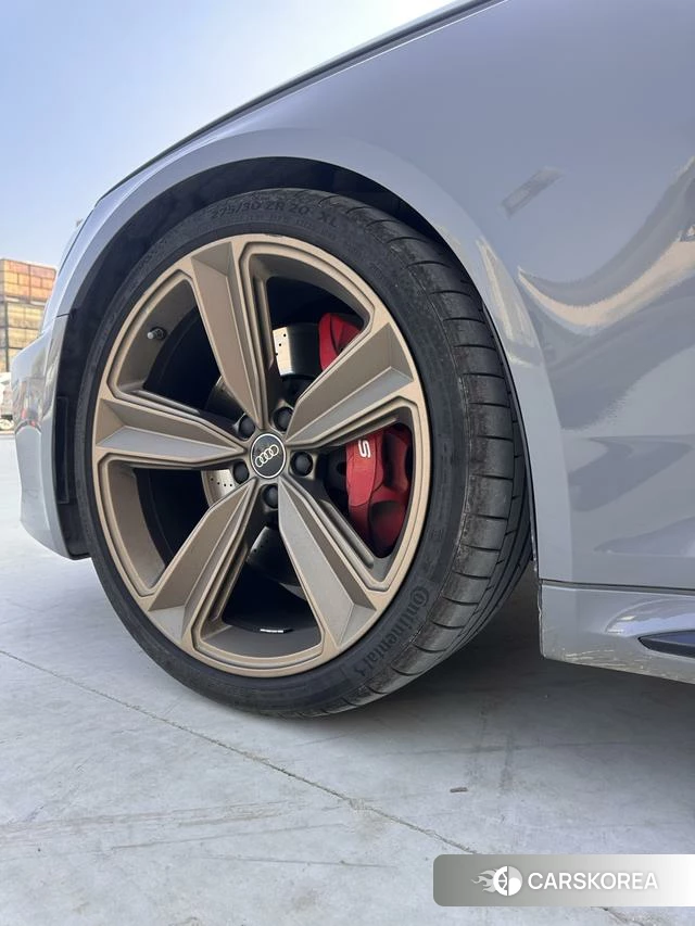 Audi RS 4 id 4272794 из Китая 10