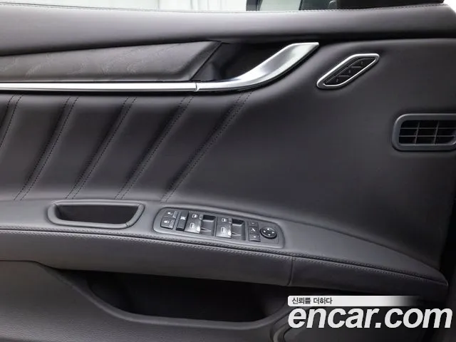 Maserati Ghibli id 2696165 из Кореи 10