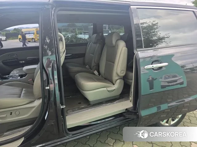 Kia The New Carnival id 3055625 из Кореи 10