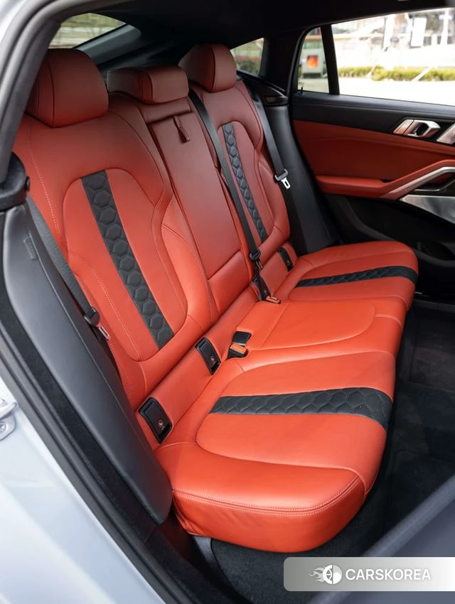 BMW X6 M id 4239264 из Китая 10