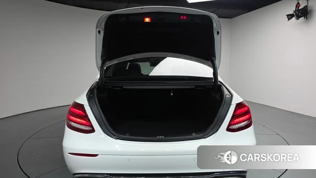 Mercedes-Benz E-Class W213 id 4605469 из Кореи 10