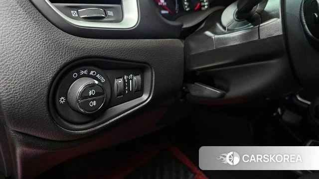 Jeep Renegade id 4573313 из Кореи 10
