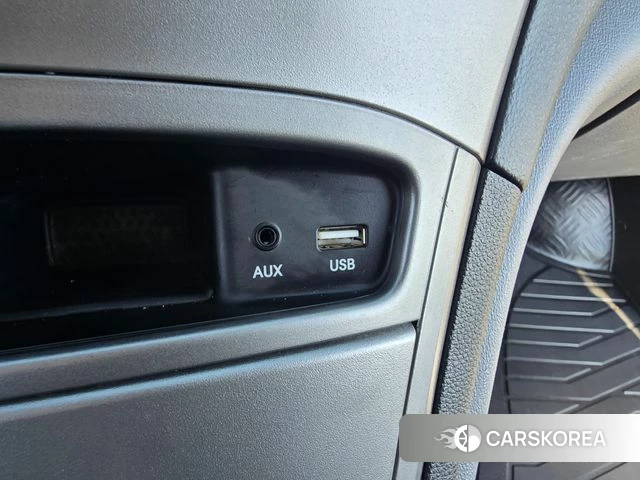 Hyundai The New Grand Starex id 4285590 из Кореи 10