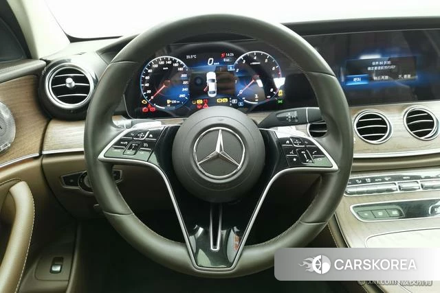 Mercedes-Benz E-class id 4264017 из Китая 10