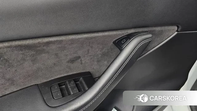 Tesla Model Y id 2997731 из Кореи 10