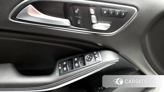 Mercedes-Benz GLA-Class X156 id 3917368 из Кореи 10