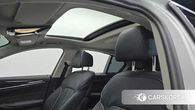 BMW 5 Series (G30) id 3751745 из Кореи 10