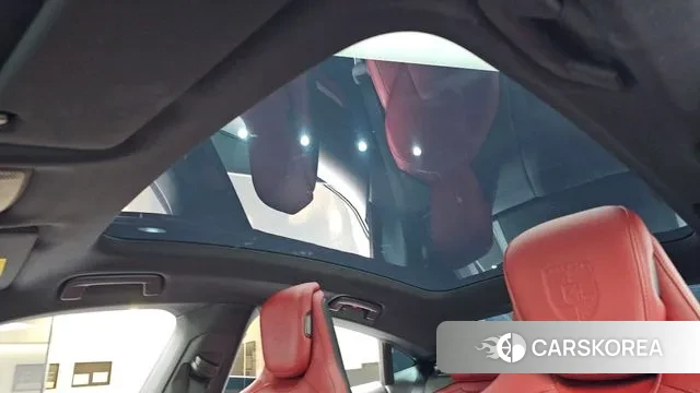 Porsche Taycan id 3616302 из Кореи 10