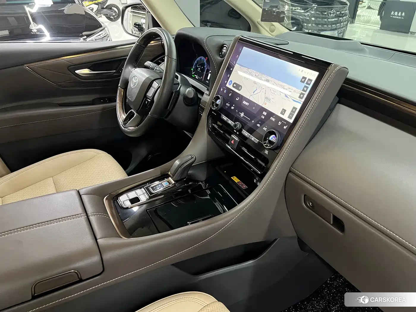 Toyota Elfa id 4622434 из Китая 10