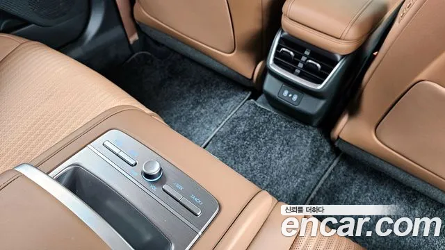 Hyundai Grandeur (GN7) id 2641837 из Кореи 10