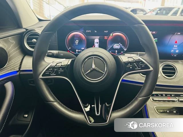 Mercedes-Benz E-class id 4367429 из Китая 10