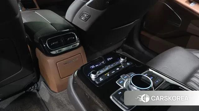 Genesis G90 id 3562169 из Кореи 10