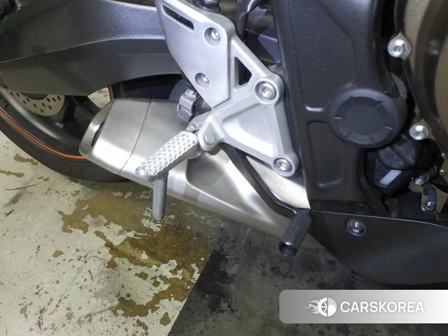 Проданный Honda CBR650R id 3995127 из Японии, фото 10