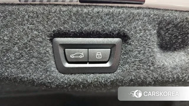 BMW 5 Series (G60) id 3605503 из Кореи 10