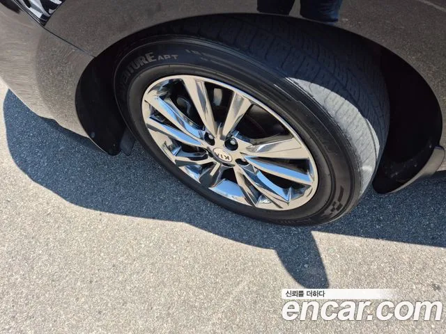 Kia The New Carnival id 2691707 из Кореи 10