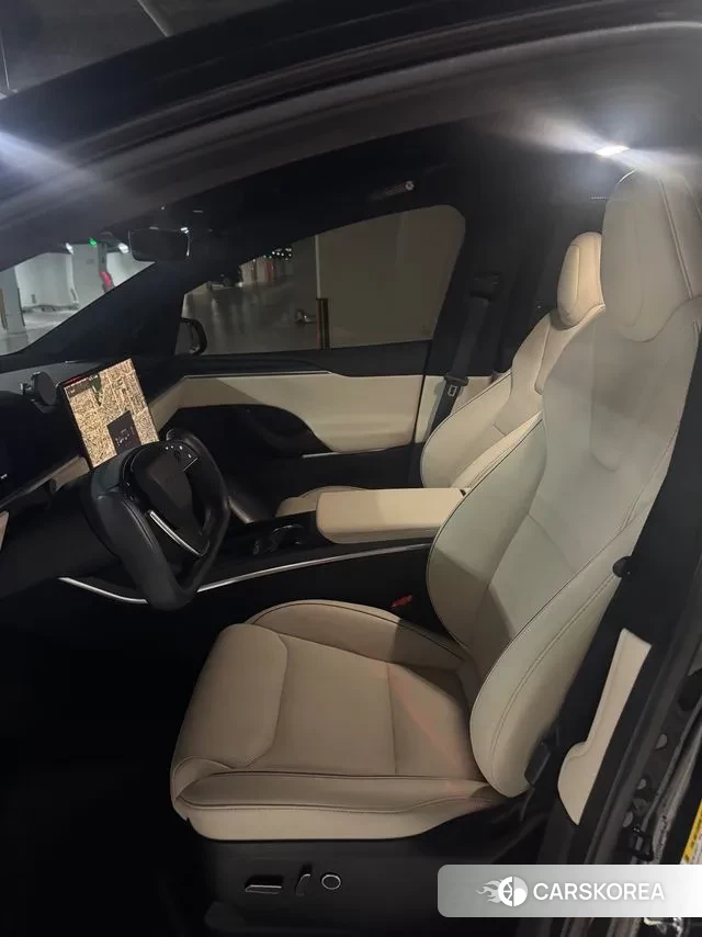 Tesla Model X id 3451410 из Кореи 10