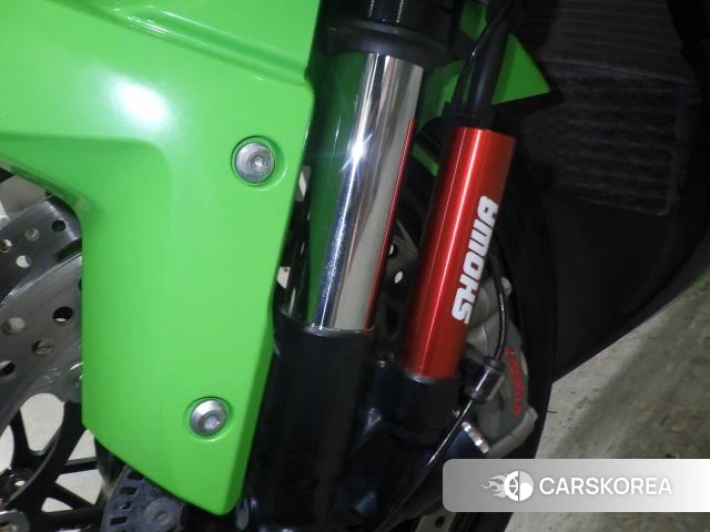 Kawasaki ZX-10R NINJA ABS id 3947311 из Японии 10