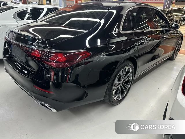 Mercedes-Benz E-class id 4300955 из Китая 10