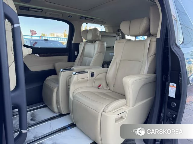 Toyota Elfa id 4258216 из Китая 10