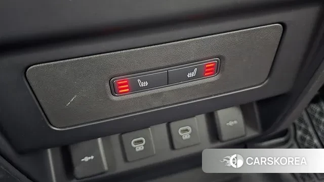 Land Rover Defender (L663) id 3764620 из Кореи 10