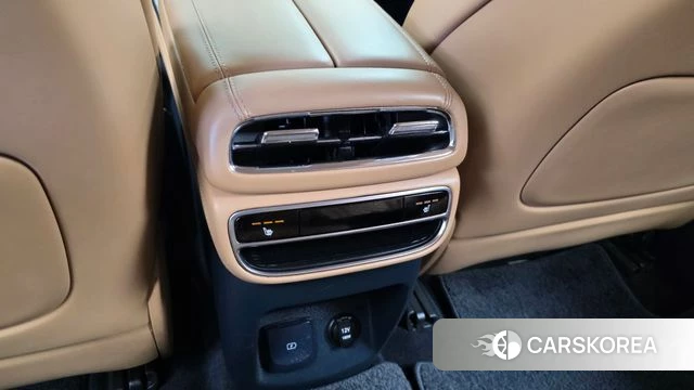Genesis GV80 id 4900030 из Кореи 10